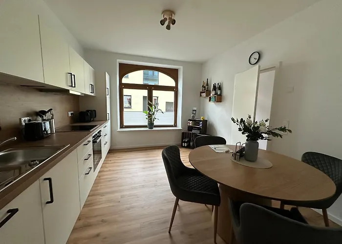 Zum Goldgraeber * 베른카슈텔쿠에스