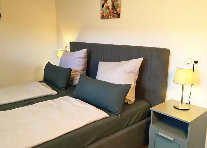شقة Zum Goldgraeber - Stilvoll Wohnen - Parkplatz - Perfekt Fuer Moselurlaub برنكاستيل كويس